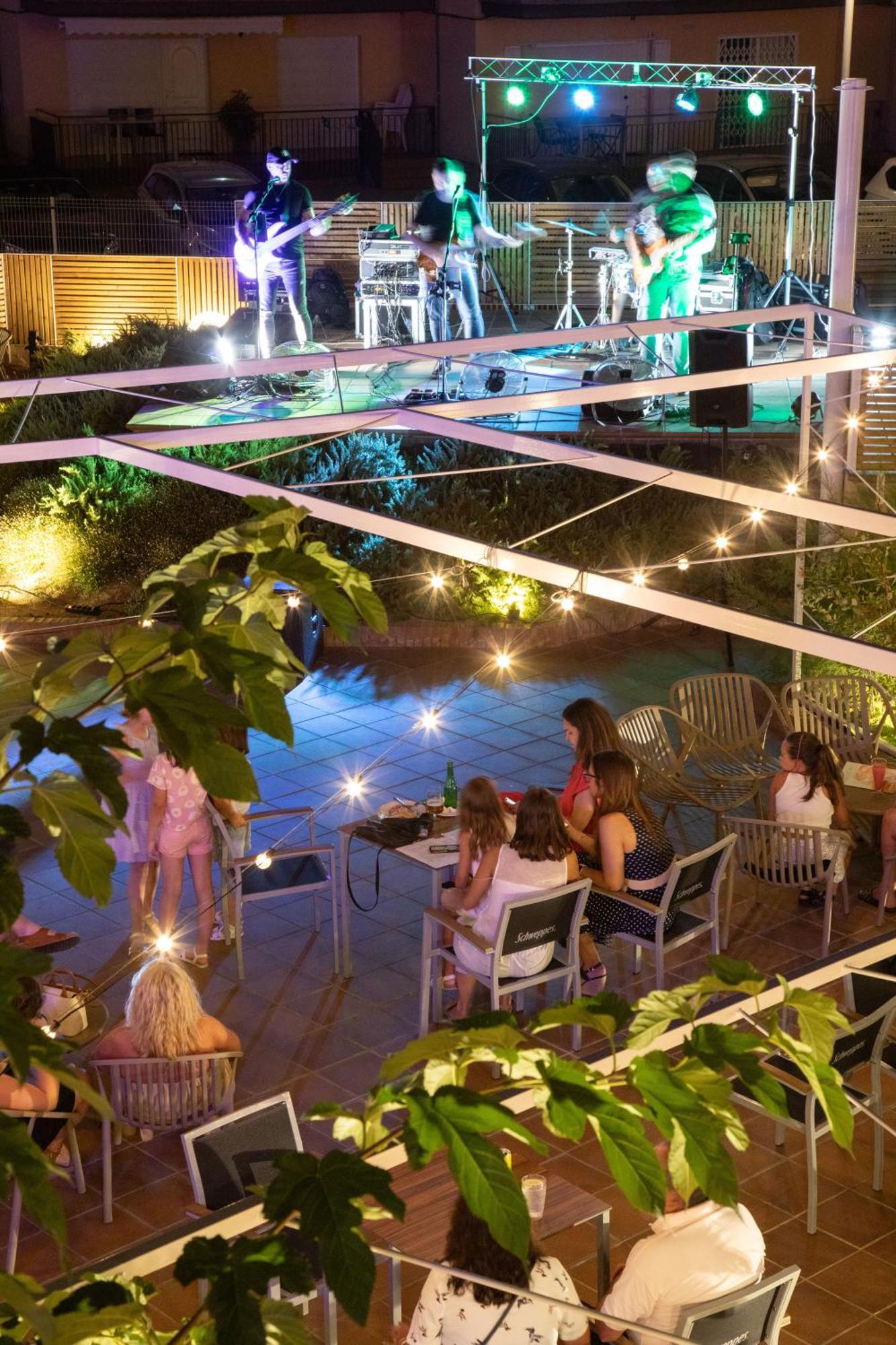 Prestige Sant Marc Otel Roses Dış mekan fotoğraf